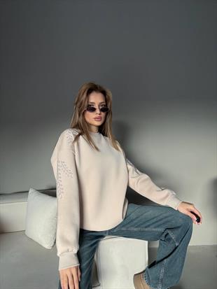 5715 Omuz Kol Boncuk Nakışlı Bisiklet Yaka Sweatshirt