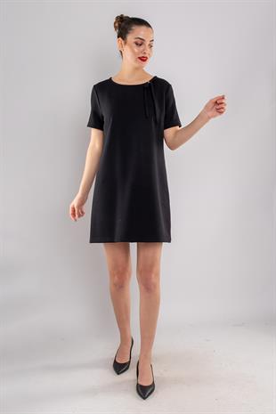 61898 Bisiklet Yaka Taşlı Fiyonk Detay Mini Örme Elbise