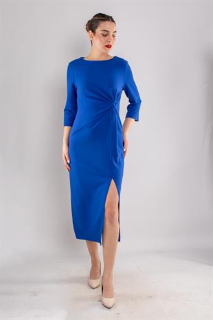 61923 Kollu Bisiklet Yaka Yandan Büzgülü Uzun Krep Elbise