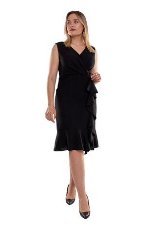 7056-126 Büyük Beden Kruvaze Yaka Eteği Fırfırlı Kısa Krep Elbise