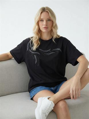 7478 Bisiklet Yaka Boncuk İşlemeli Kısa Kol Tshirt