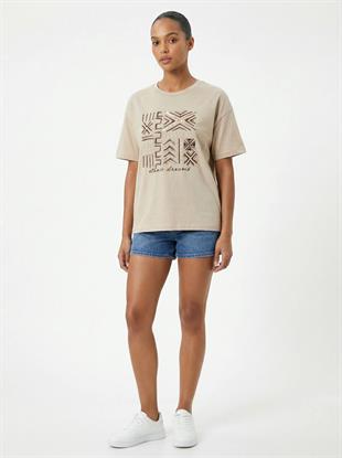 7550 Boncuklu Etnik Desen Kısa Kol Tshirt