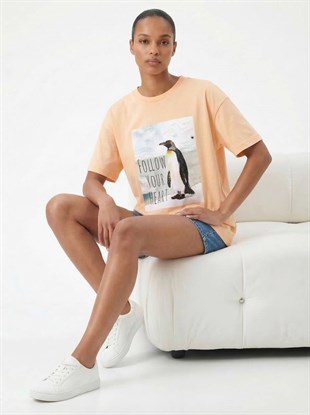 7594 Taşlı Penguen Baskılı Bisiklet Yaka Kısa Kol Tshirt