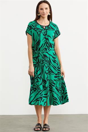 77476 Kuşaklı Yarasa Kol Desenli Elbise