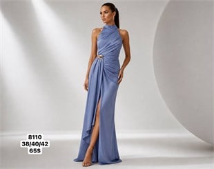 8110 Halter Yaka Yandan Toka Detay Uzun Saten Elbise