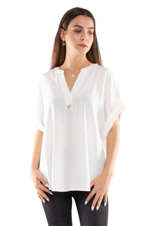 81699 Kendinden Kareli V Yaka Broşlu Viscon Bluz