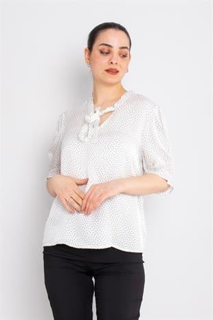 82032 Yaka Bağlamalı Mini Desenli Bluz
