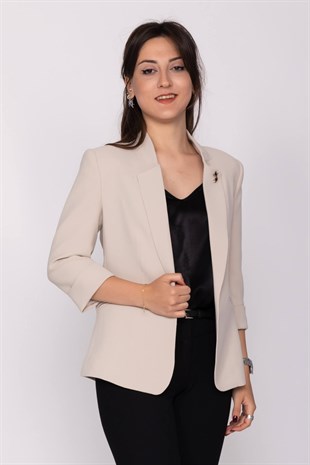 90179 Kedi Broşlu Kadın Ceket