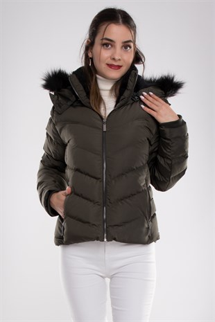 ADELE25 Kapüşonlu İçi Kürklü Kısa Kadın Mont