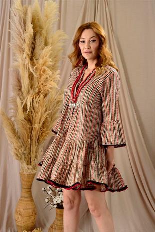 AN179 A3492 Desen Dantelsiz Ponponlu Kısa Pamuklu Elbise