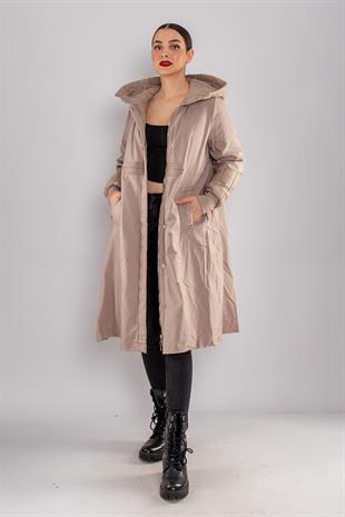 D99542(D89980) Kapüşonlu İçi Kapitone Kombinli Cepli Uzun Kadın Mont