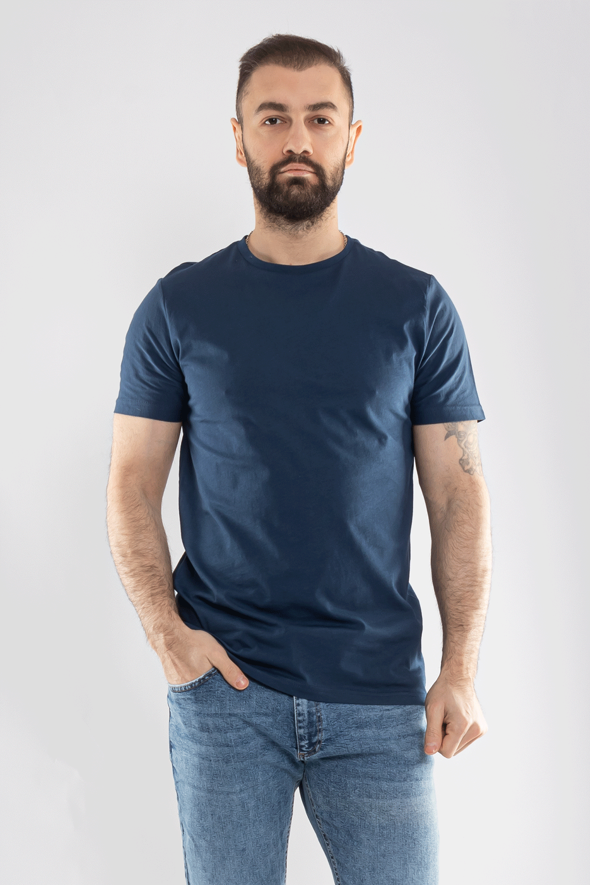 0689 Bisiklet Yaka Pamuk Düz Basic Tshirt