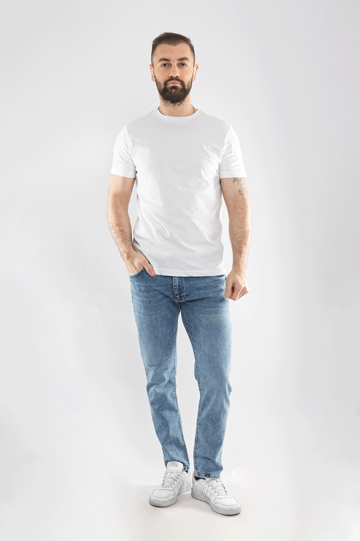 0689 Bisiklet Yaka Pamuk Düz Basic Tshirt