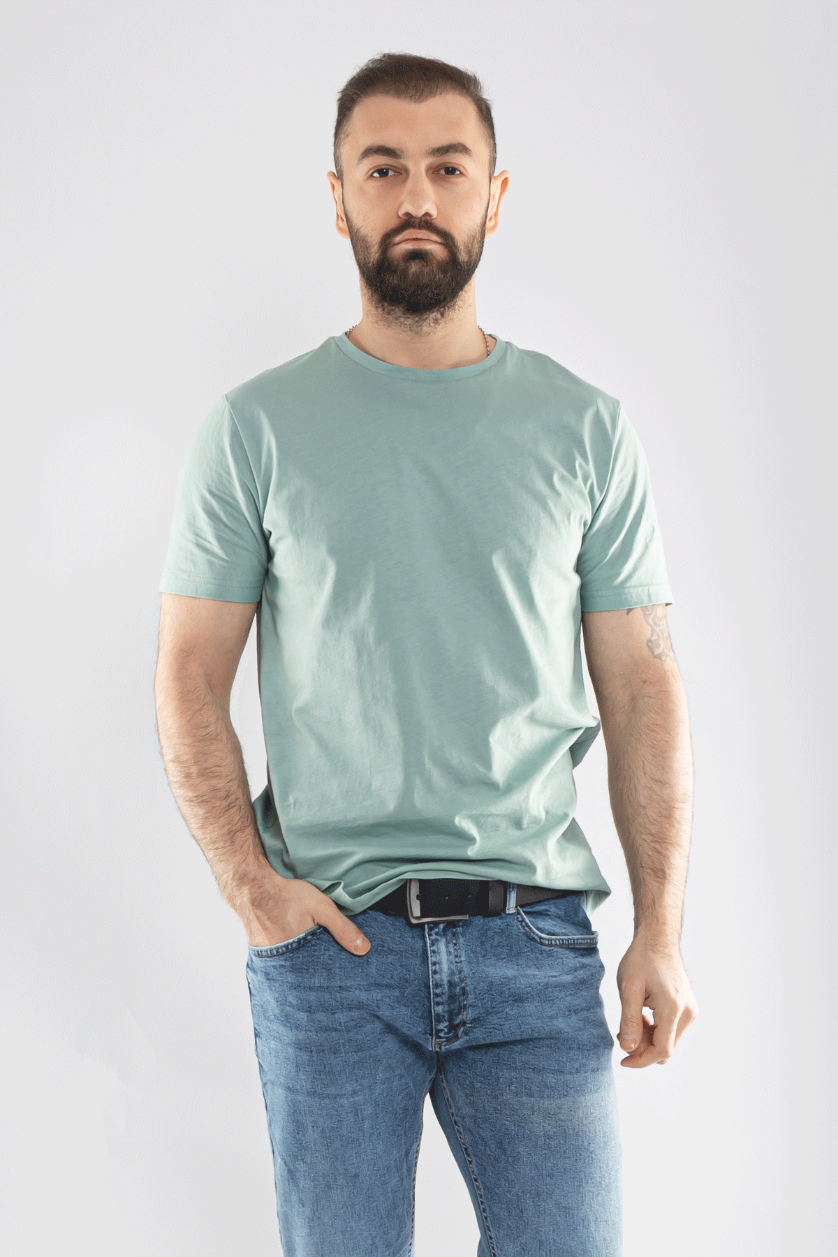0689 Bisiklet Yaka Pamuk Düz Basic Tshirt