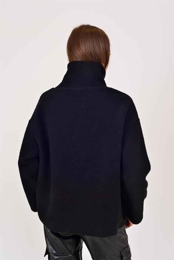 08023 Düz Desen Düğmeli Keçe Kaban