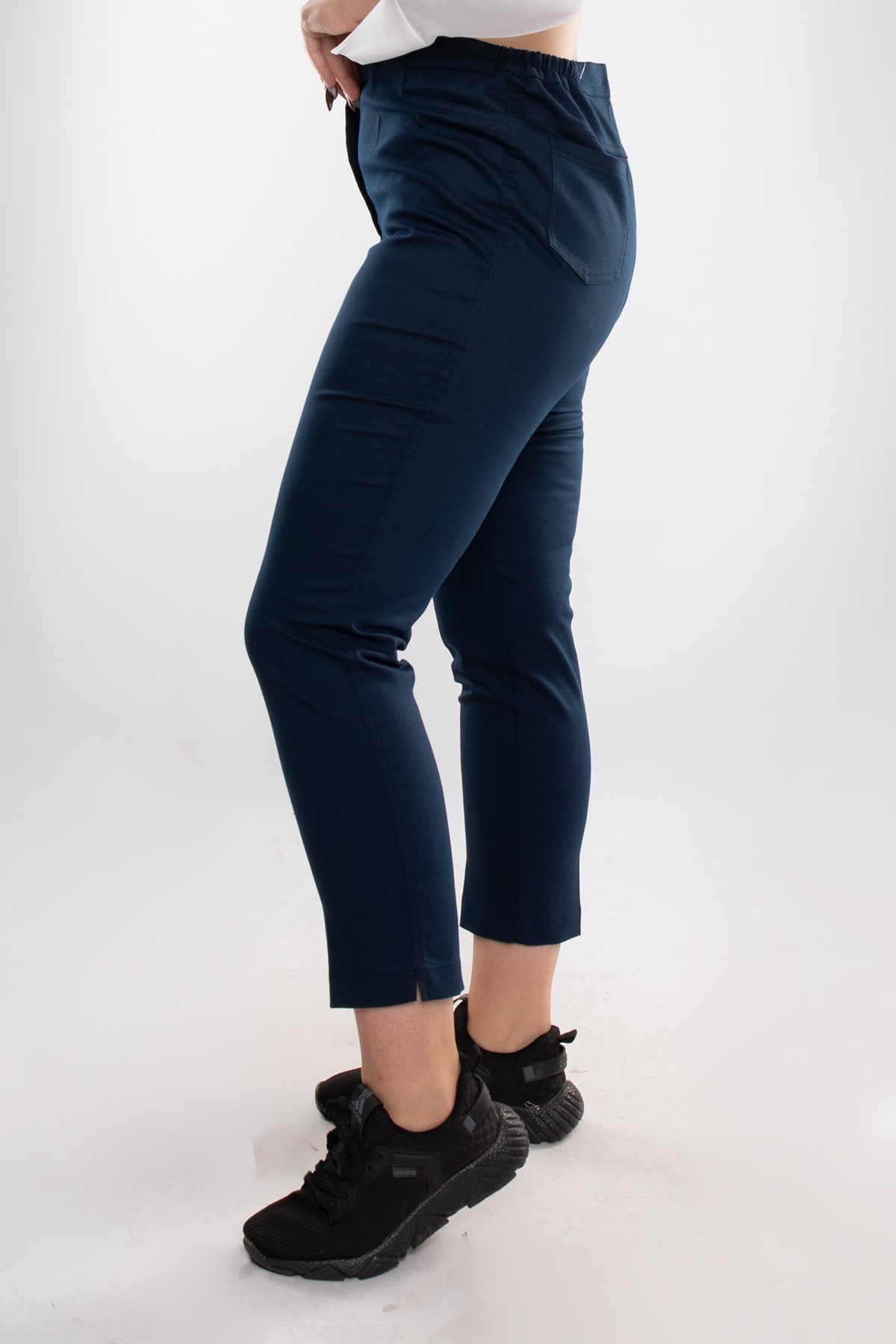 11676 Beli Lastikli Keten Pantolon
