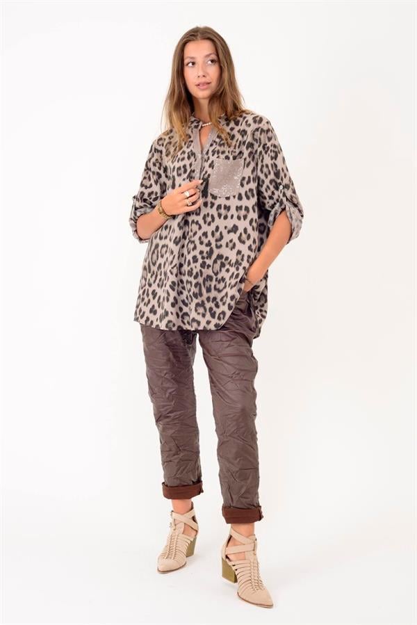 15451-23 2025 Leopar Desen Pul Detaylı 3 Düğme Gömlek