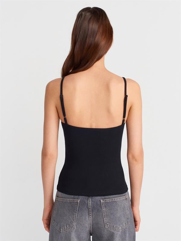 21015 Askılı Dantel Detay Top Crop