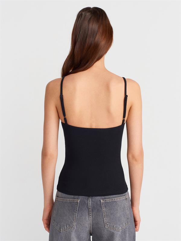 21015 Askılı Dantel Detay Top Crop