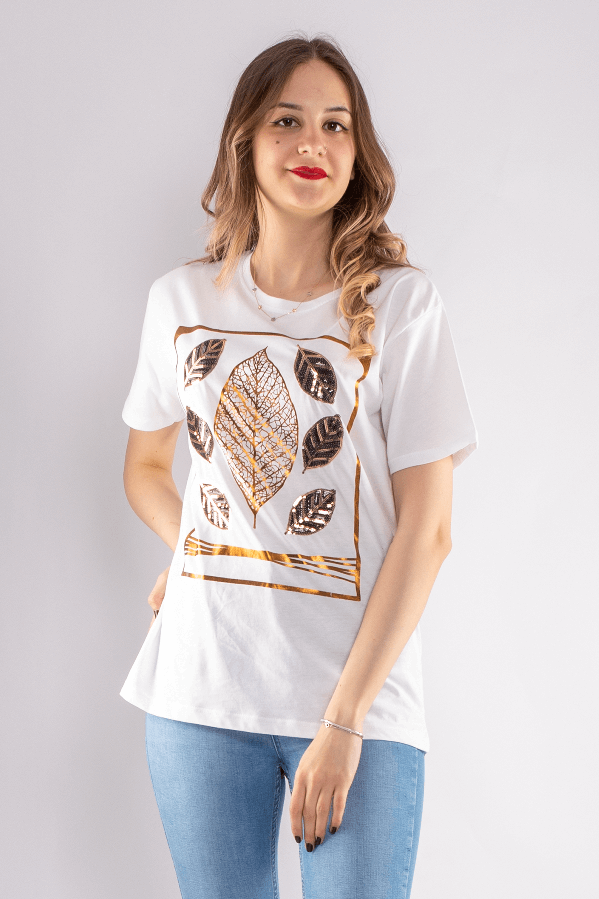 2652 Yaldızlı Yaprak Desen Payet Detay Kadın Tshirt