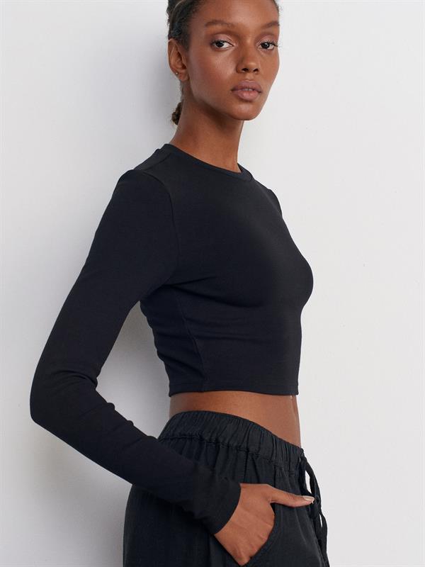 31236 Uzun Kollu Basic Crop Top Body