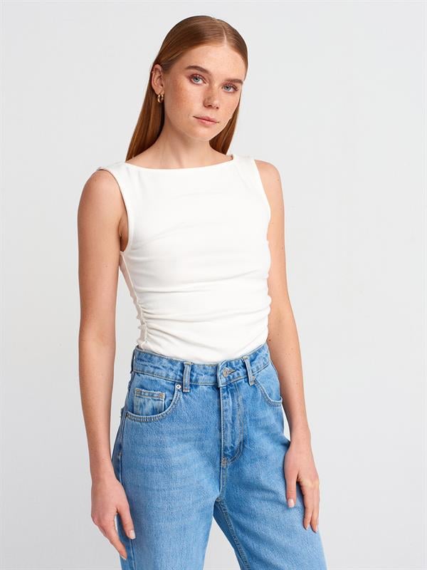 31589 Büzgülü Kayık Yaka Top Crop