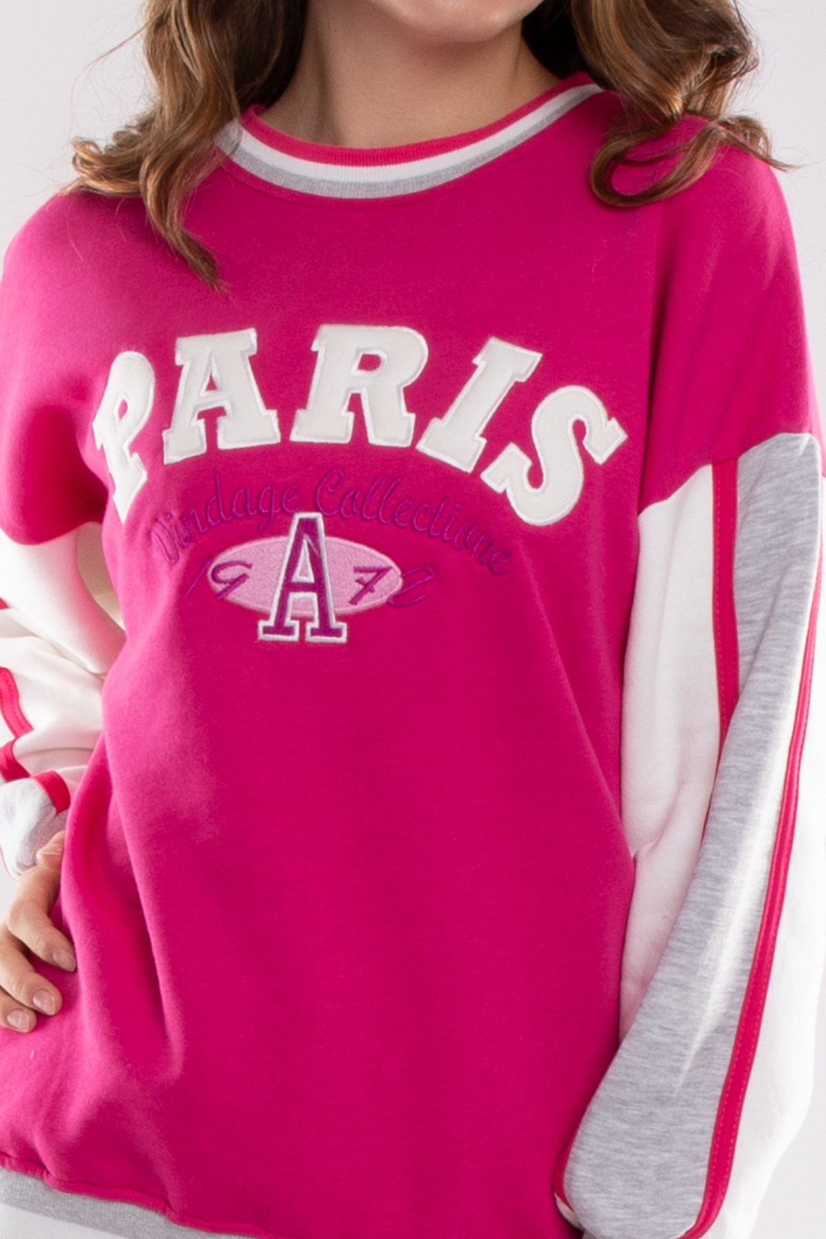 3691 Bisiklet Yaka Paris İçi Şardonlu Pamuklu Kadın Sweat