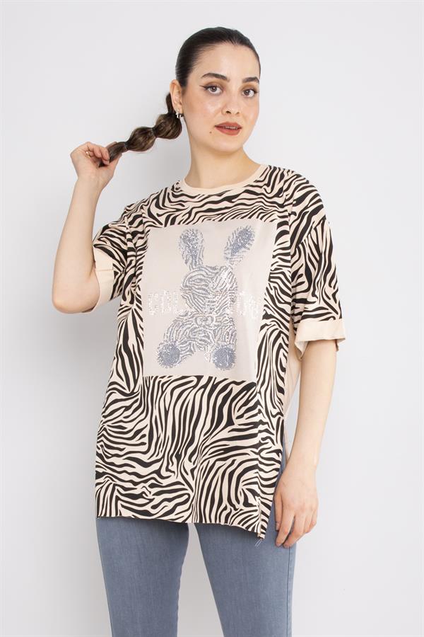 4700 Zebra Desen Taşlı Tavşan Baskılı Biskilet Yaka Pamuklu Tshirt