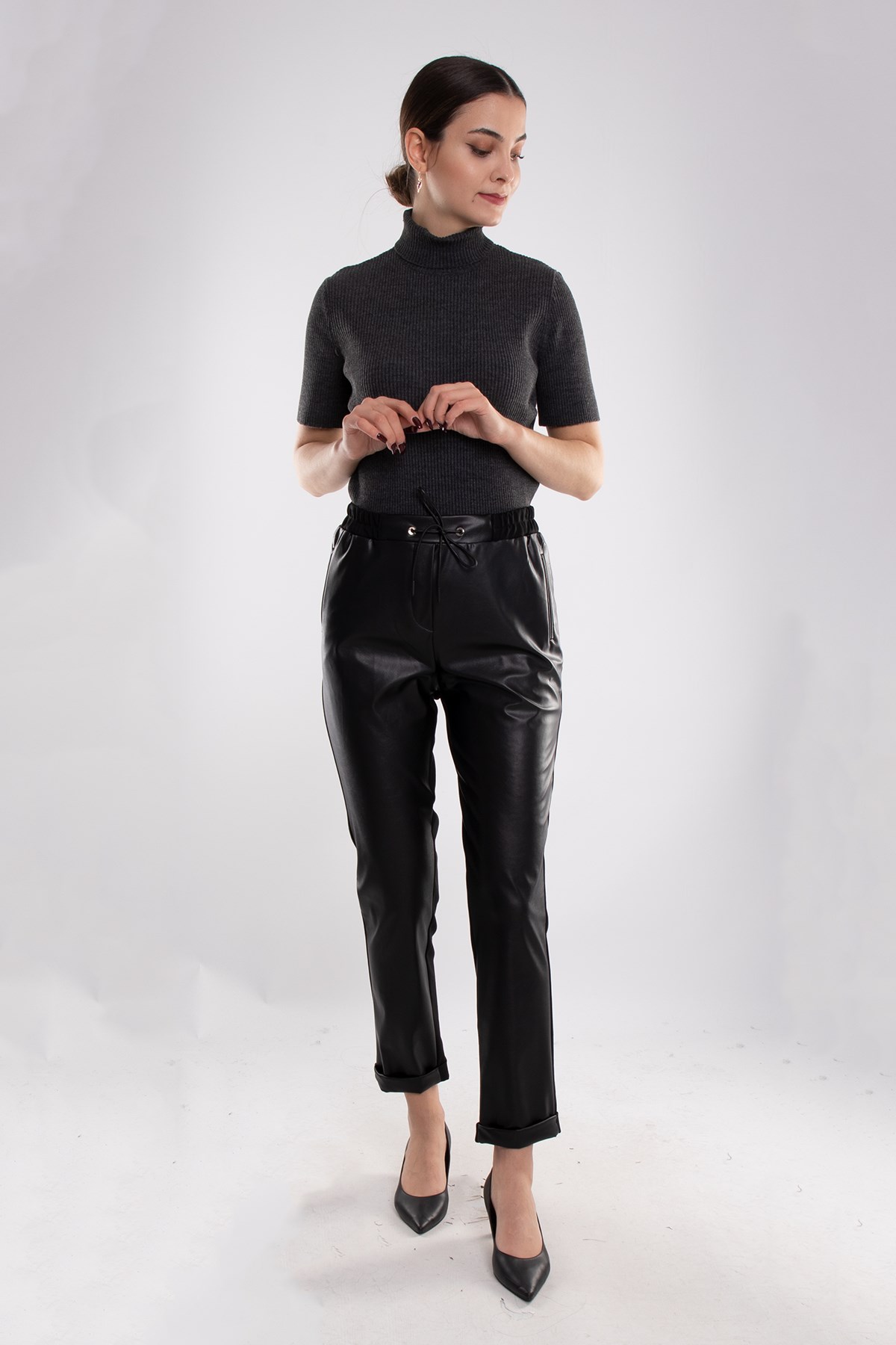 70180 Beli Lastikli Önü Deri Kadın Pantolon