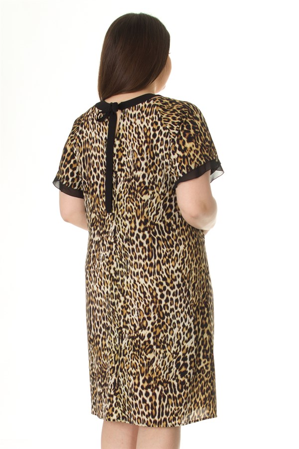 7060 YAKA TAŞLI LEOPAR DESENLİ KISA ELBİSE