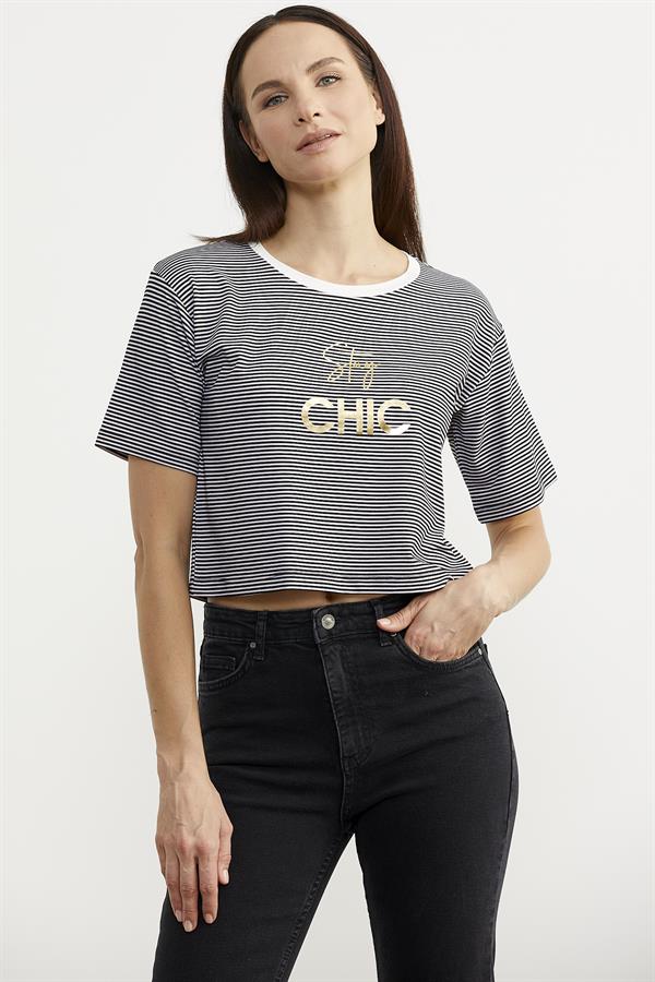 75999 Parlak Baskılı Çizgili Crop Tshirt