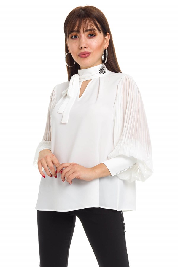 81282 KOLU PİLİSELİ YAKA BAĞCIKLI BLUZ