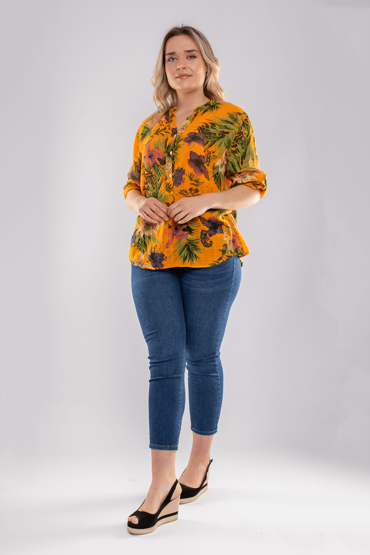83931-6 Lilyum Desen Pamuklu Bluz