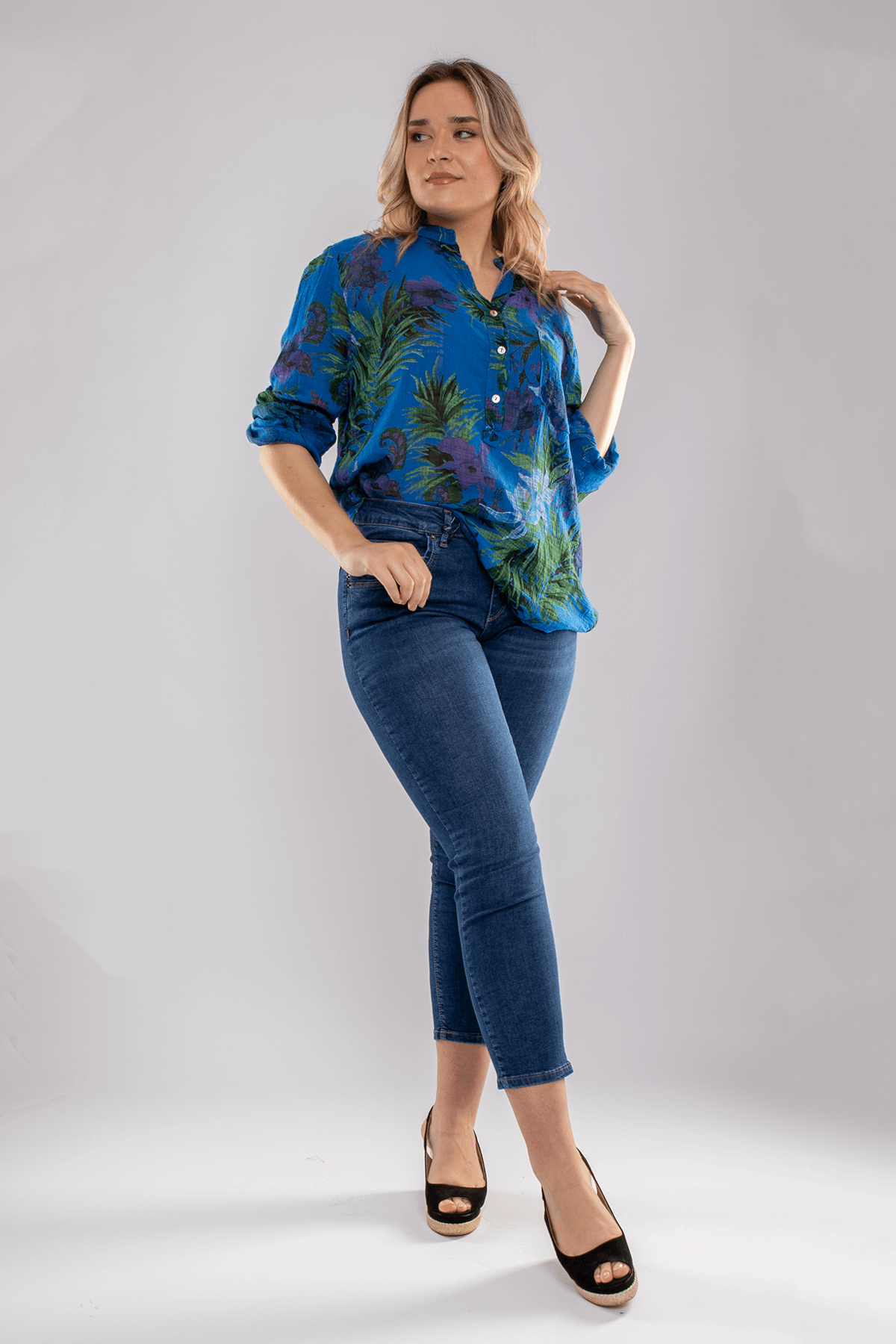 83931-6 Lilyum Desen Pamuklu Bluz