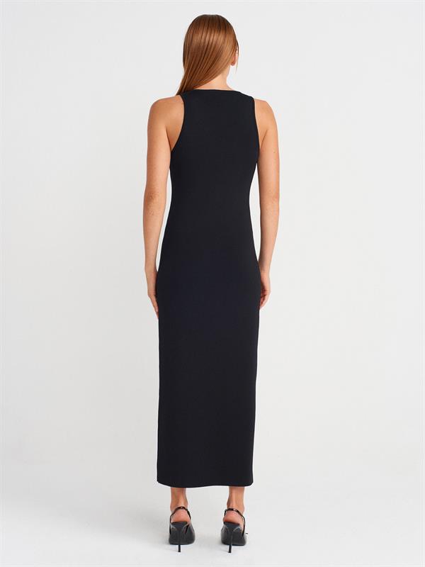 90255 Aksesuar Detaylı Yırtmaçlı Triko Elbise