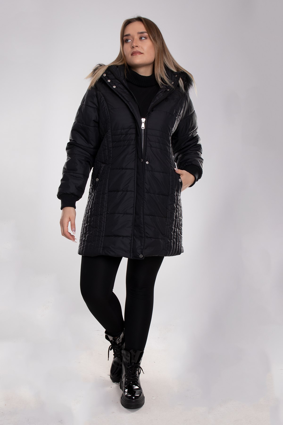 9754 Büyük Beden Kapitone Kapüşonu Kürklü Astarlı Uzun Kadın Mont