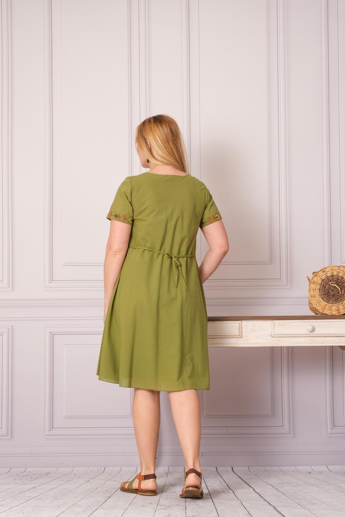 1003 Kanaviçe İşleme Kısa Kol Pamuk Otantik Elbise