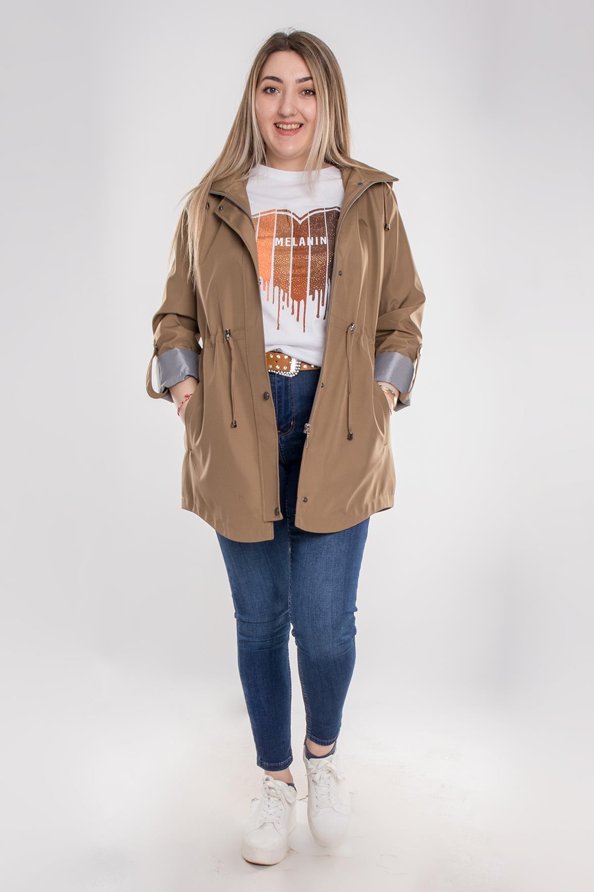 1009 Büyük Beden Kol Katlama Kapüşonlu Beli Bağcıklı Kadın Trençkot