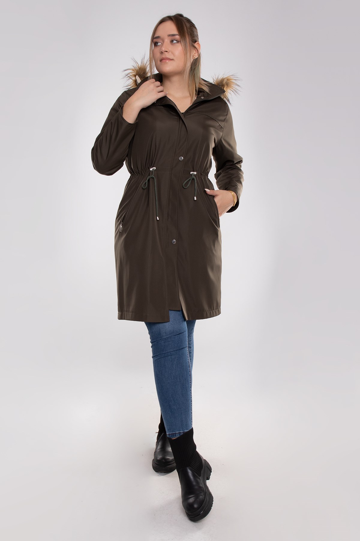 1010 Büyük Beden Kapşonlu Fermuarlı Beli Bağcıklı Uzun Kap