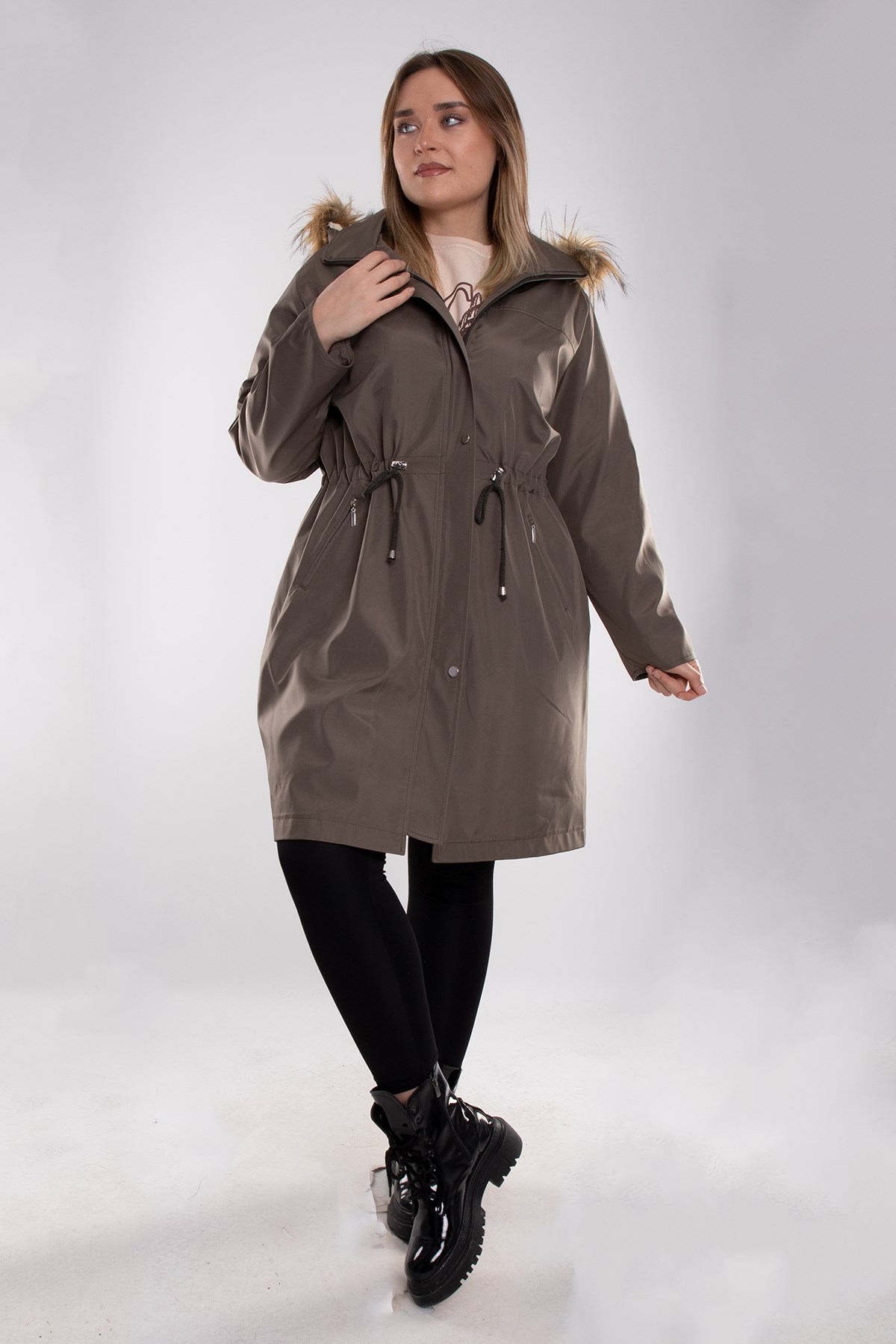 1011 Battal Beden İçi Kürklü Beli Bağcıklı Kapşonlu Uzun Kap