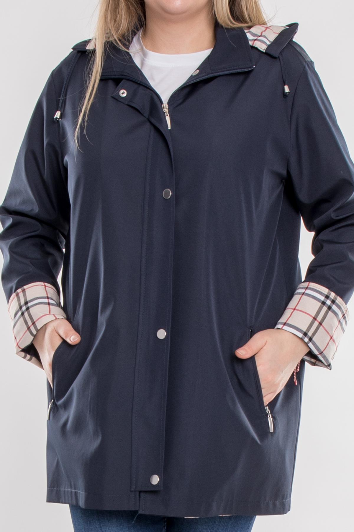 1017 Büyük Beden Cep Fermuarlı Beli Bağcıklı Kapüşonlu Kadın Trençkot