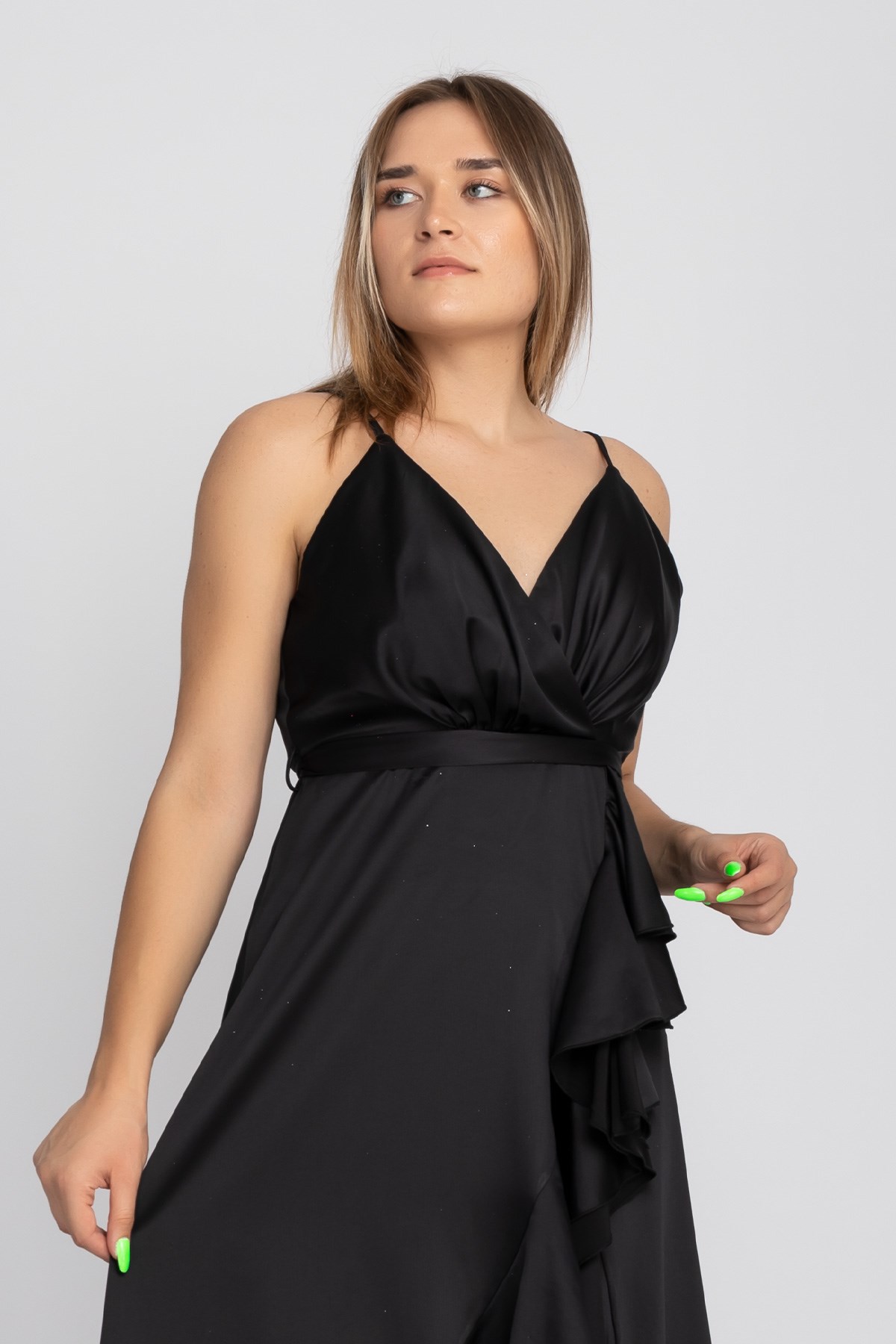 1026 Büyükbeden Saten Eteği Katkat Uzun Abiye Elbise