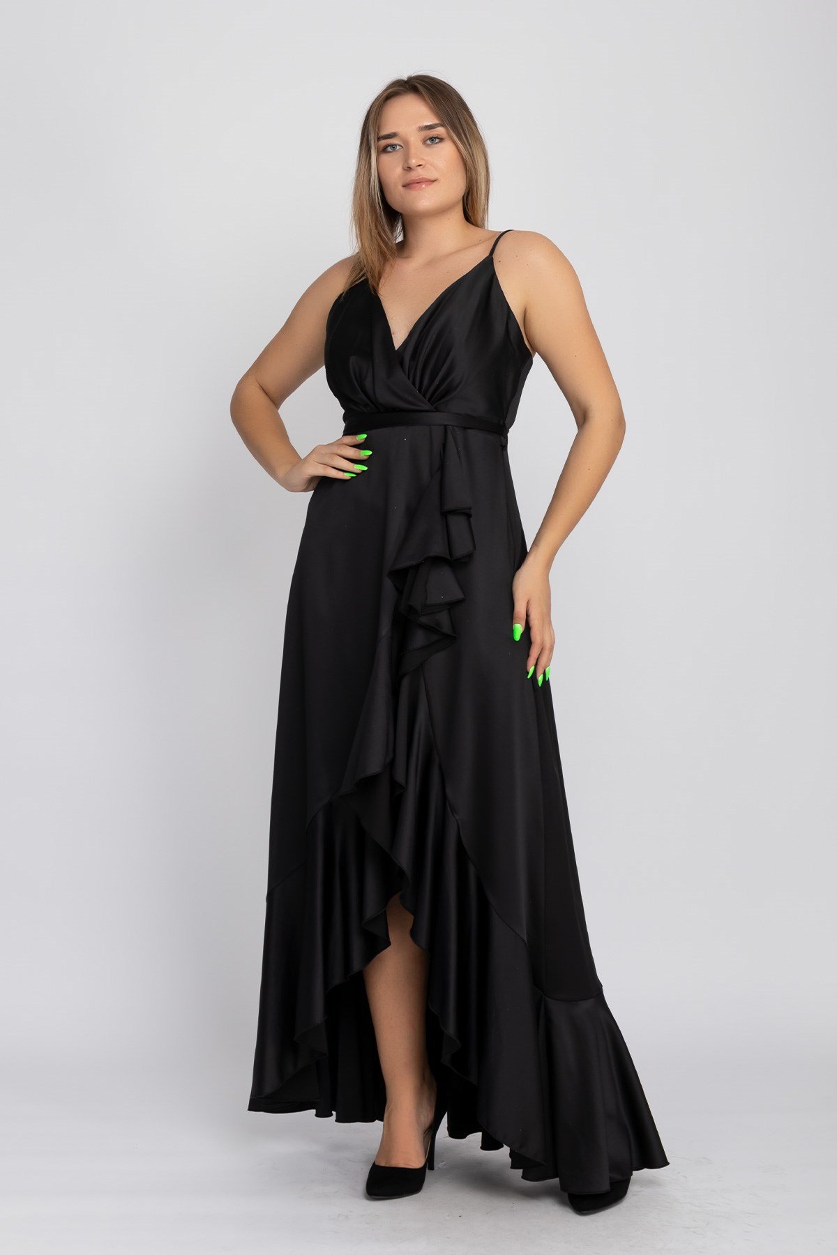 1026 Büyükbeden Saten Eteği Katkat Uzun Abiye Elbise