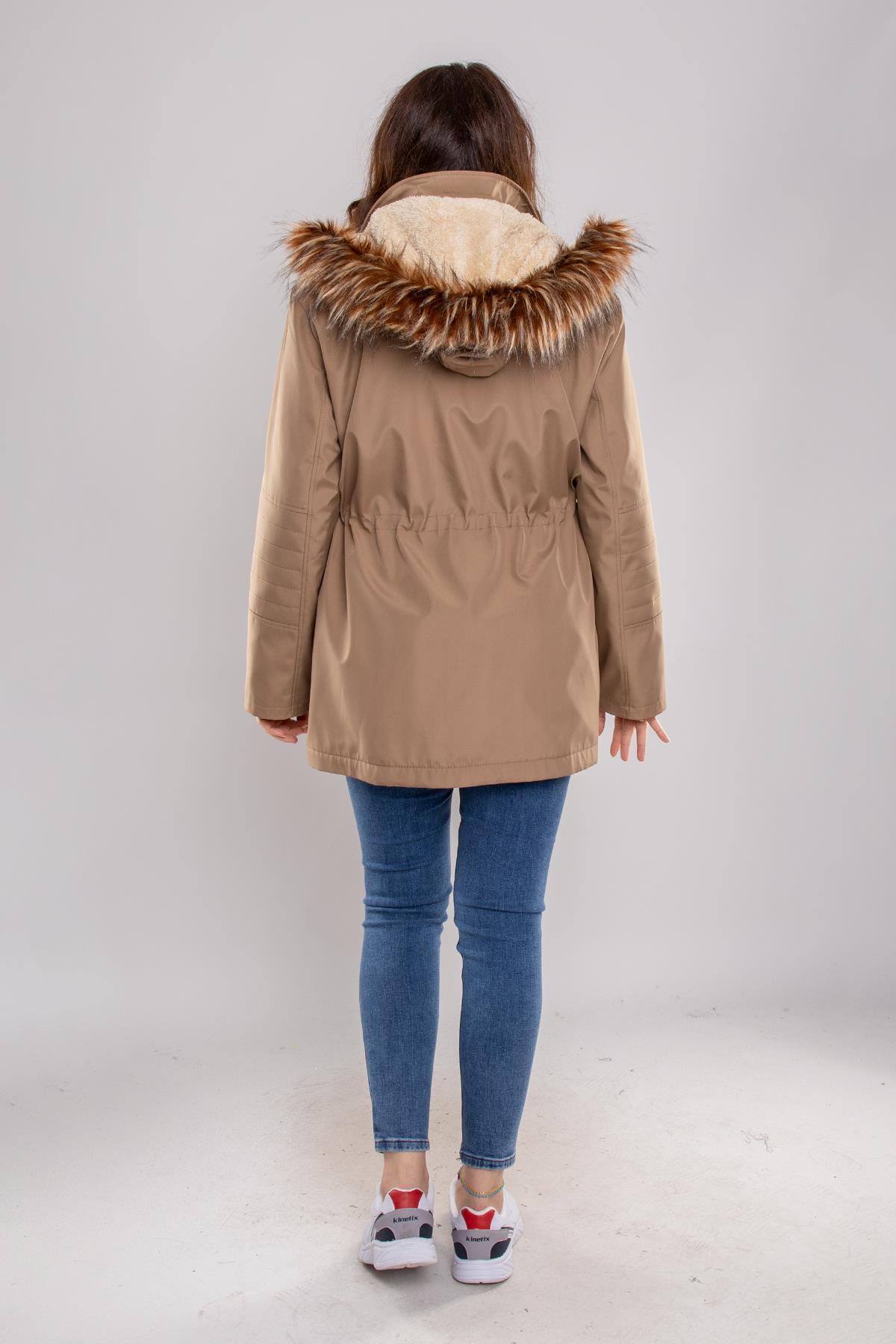 1027 Büyük Beden İçi Kürklü Kapüşonlu 4 Cep Beli Bağcıklı Kadın Kap