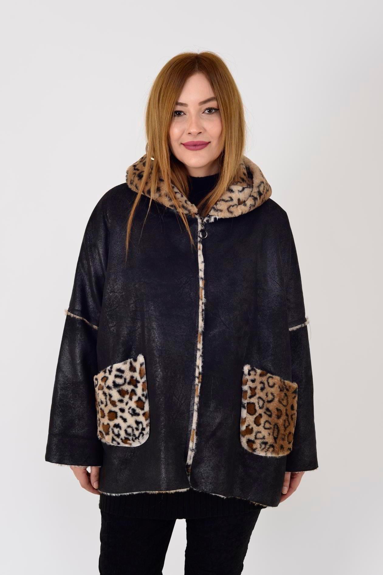 10299-10 Leopar Desen İçi Peluş Kürklü Kapüşonlu Kadın Keçe Kaban