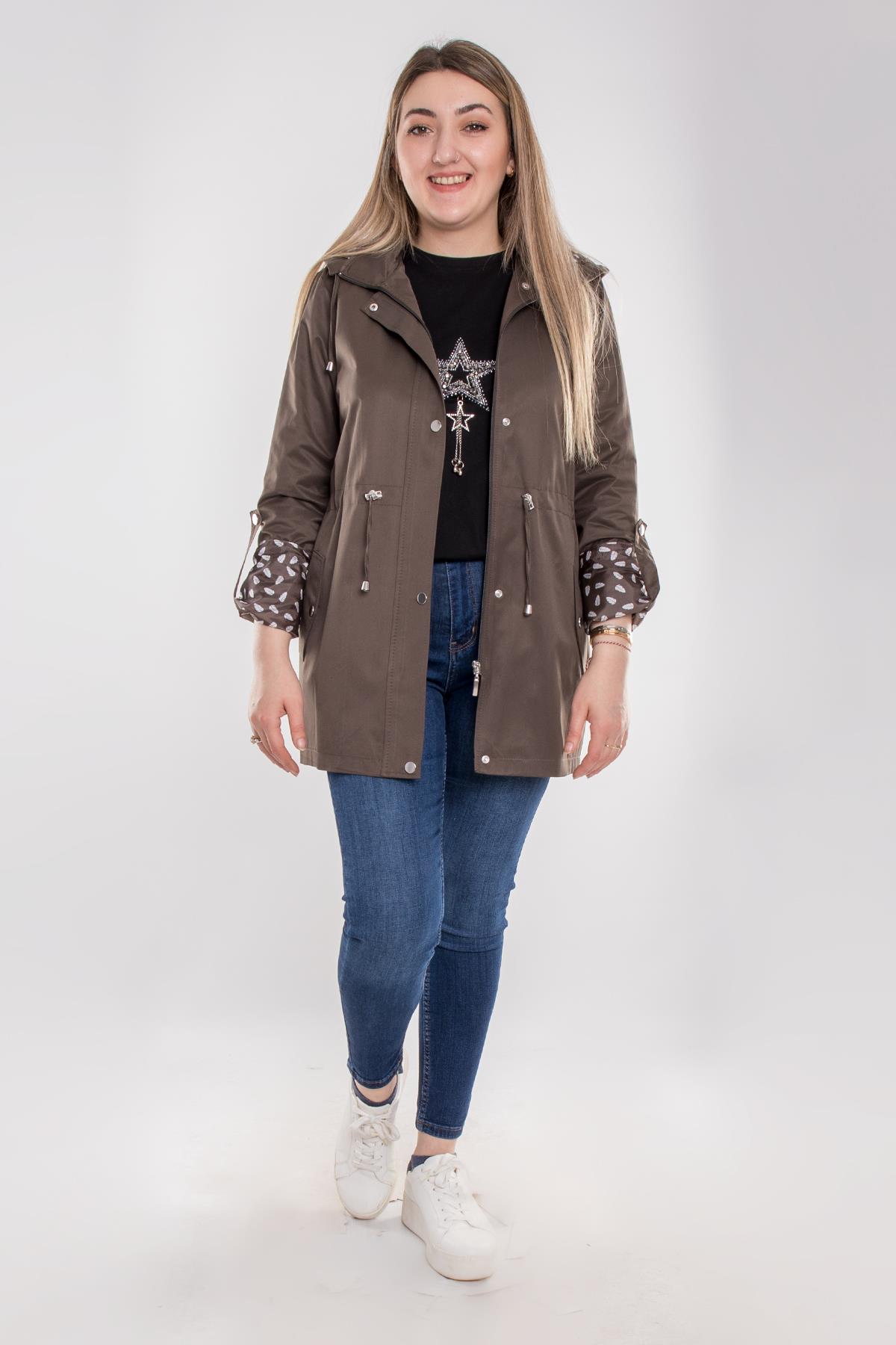 1037 Büyük Beden Cep Detay Kapüşonlu Beli Bağcıklı Kadın Trençkot
