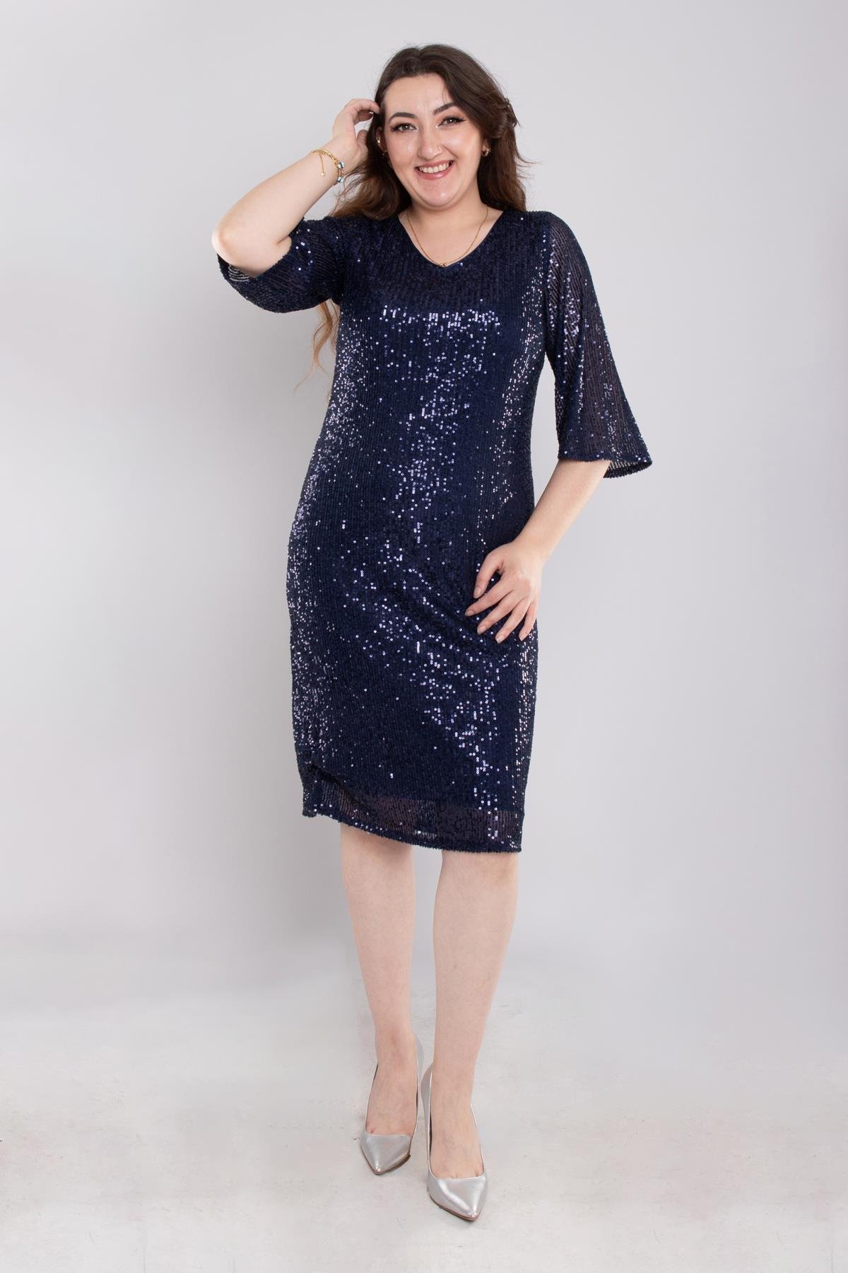 105 Büyük Beden Vyaka Pulpayet Truvakar Kol Kısa Elbise