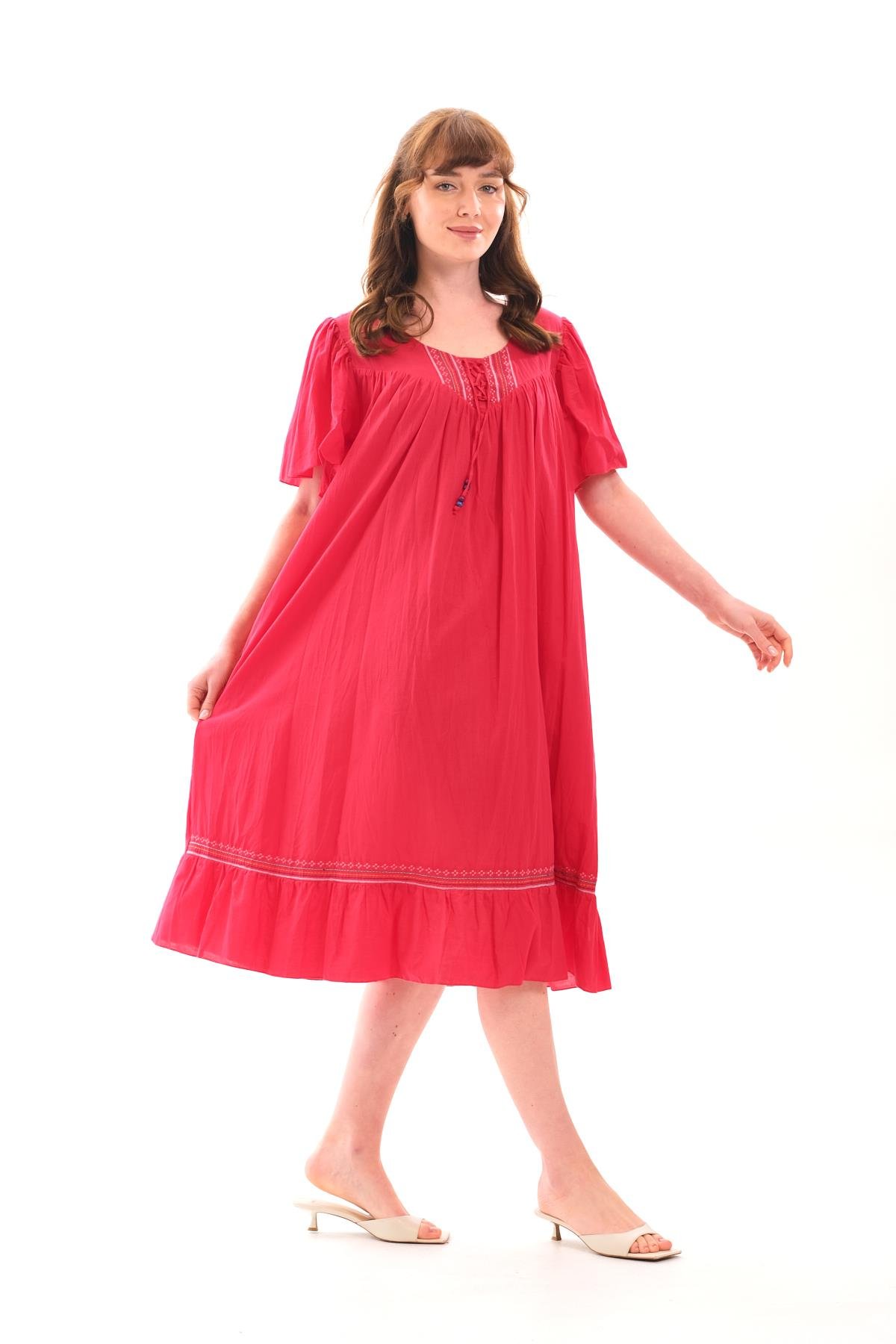 1058 Büyük Beden Ön İpli Yaka Etek Nakışlı Kısa Kol Otantik Elbise