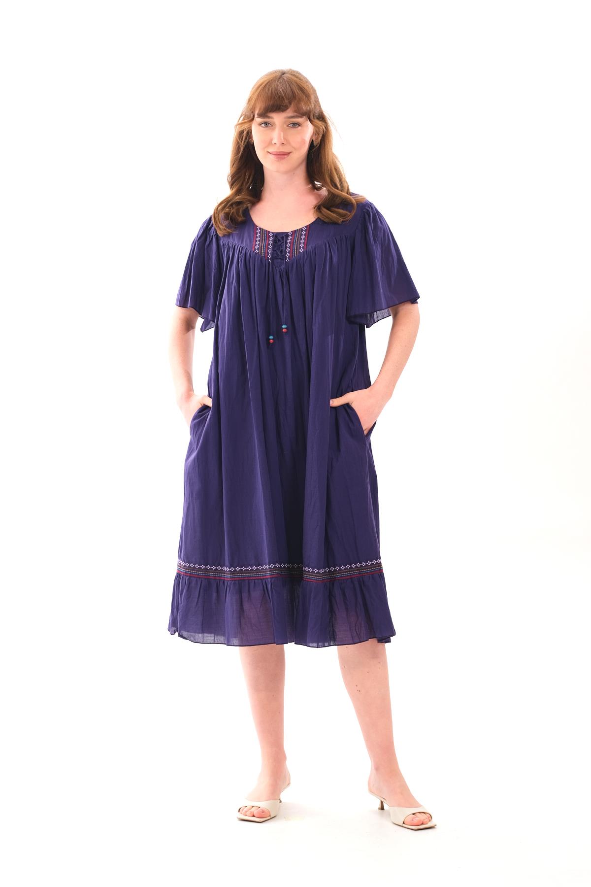 1058 Büyük Beden Ön İpli Yaka Etek Nakışlı Kısa Kol Otantik Elbise