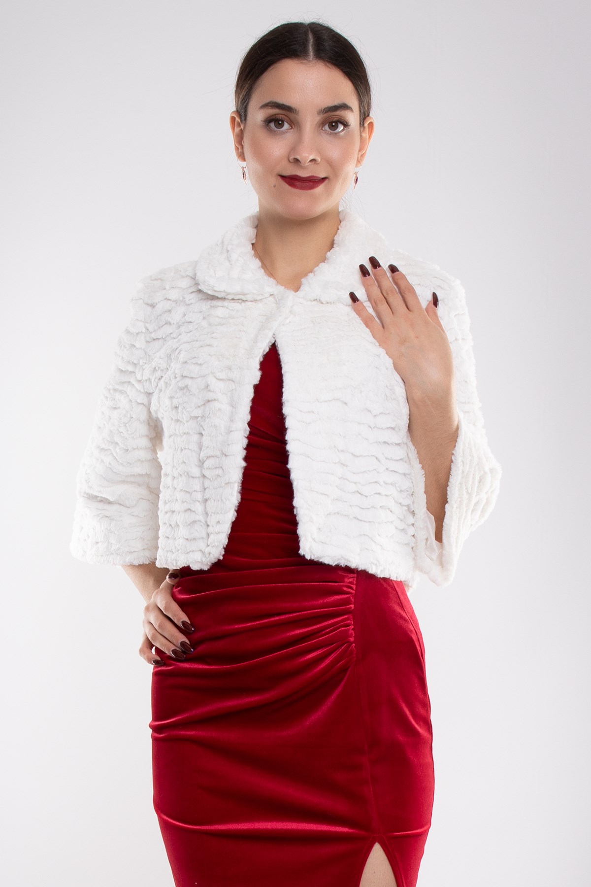 1060 Büyük Beden Yaka Çıtçıtlı Katkat Kürklü Kısa Ceket